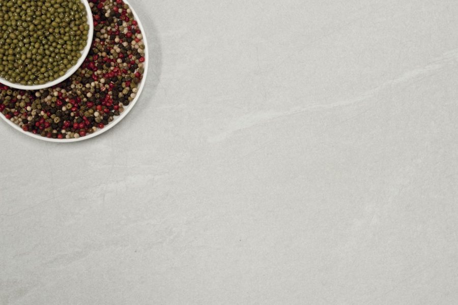 Petra-iTOPKer-Crema-Abujardado-Bush-hammered15
