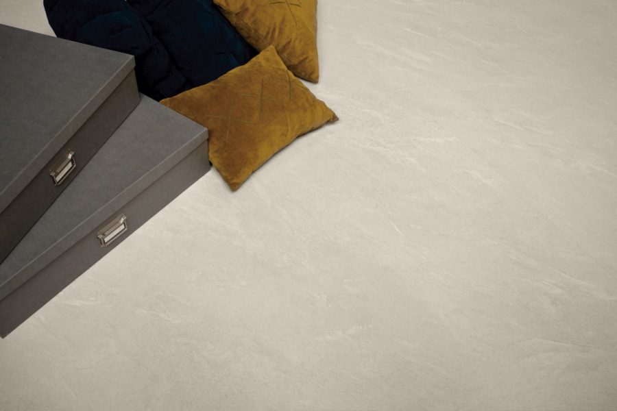 Petra-iTOPKer-Crema-Abujardado-Bush-hammered9